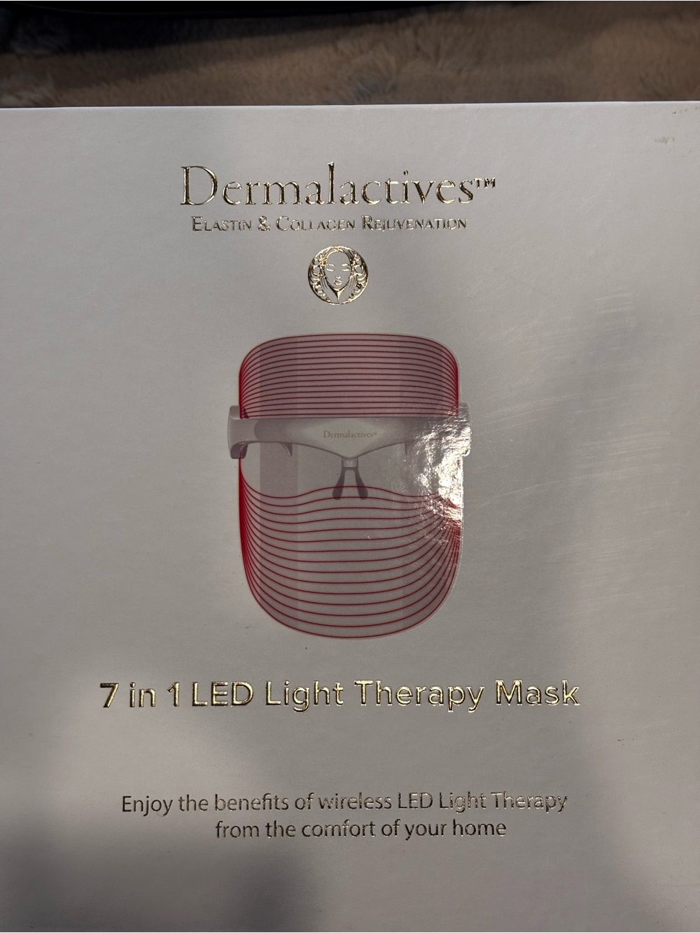 7-in-1 LED Light Therapy Mask - Pink